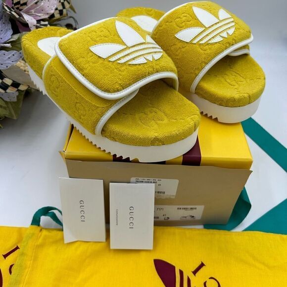 Women’s Gucci X Adidas, GG monogram size 41 fits 10 US made in Italy - Picture 3 of 7